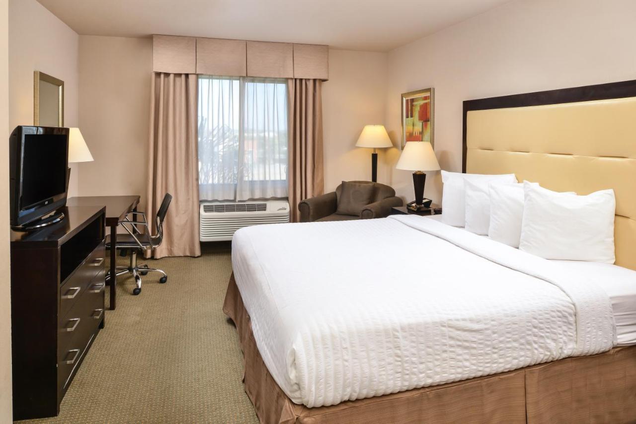 Hotel Chino Hills (Adults Only) Екстер'єр фото
