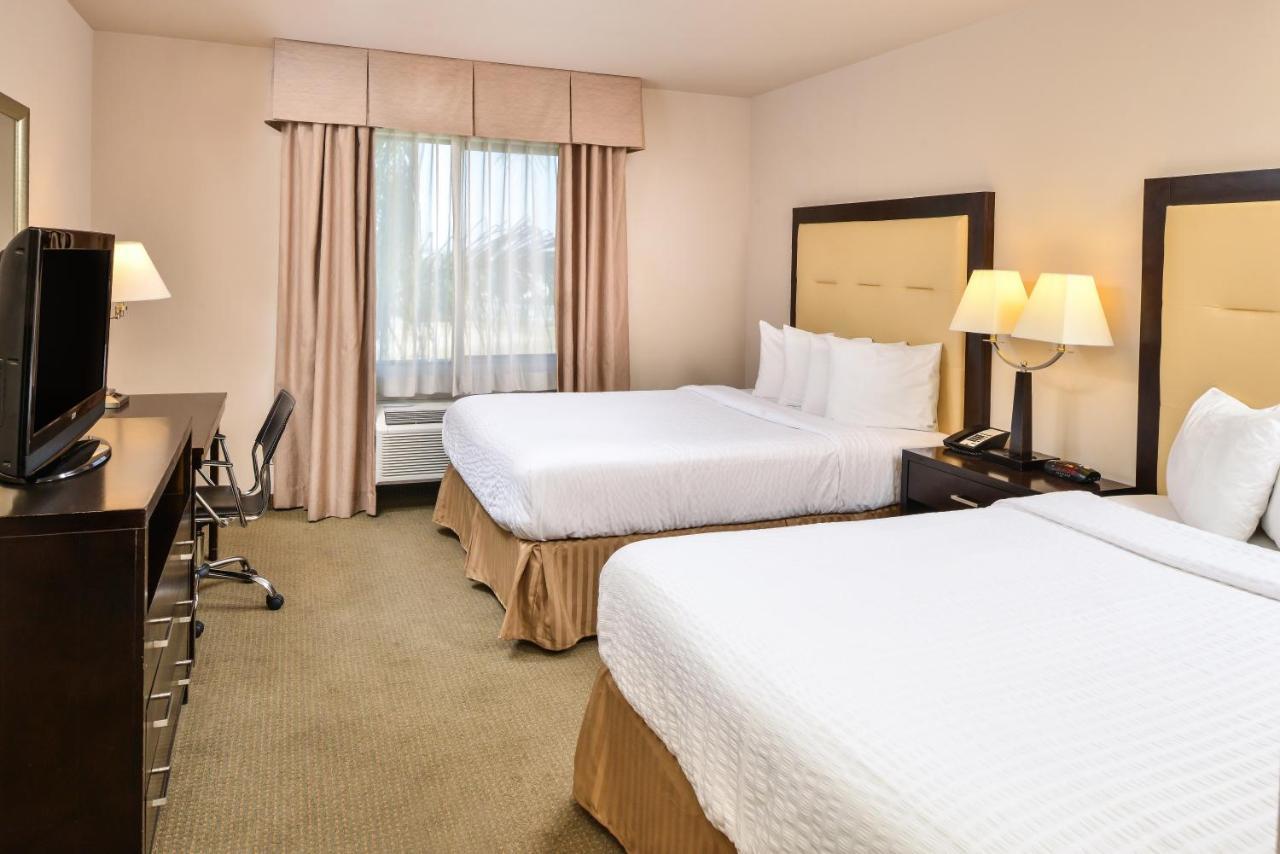 Hotel Chino Hills (Adults Only) Екстер'єр фото